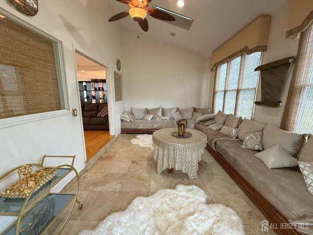 28 Renk Farm Drive, South Brunswick, NJ 08852