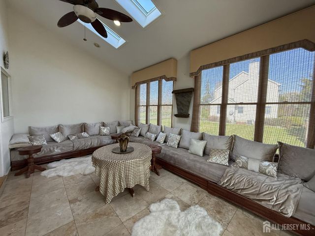 28 Renk Farm Drive, South Brunswick, NJ 08852