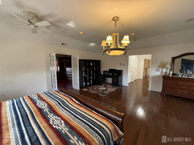 28 Renk Farm Drive, South Brunswick, NJ 08852