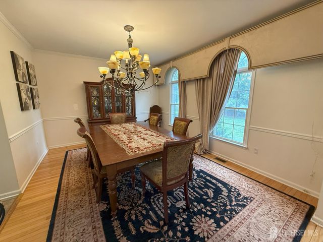 28 Renk Farm Drive, South Brunswick, NJ 08852