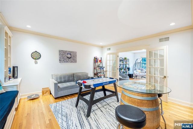 41 Downey Drive, Tenafly, NJ 07670