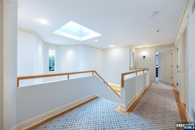 41 Downey Drive, Tenafly, NJ 07670