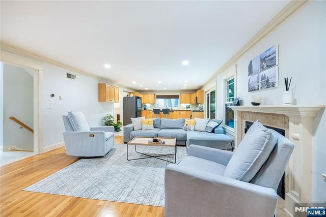 41 Downey Drive, Tenafly, NJ 07670