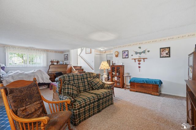 24539 Westpoint Avenue, Trenton, MI 48183
