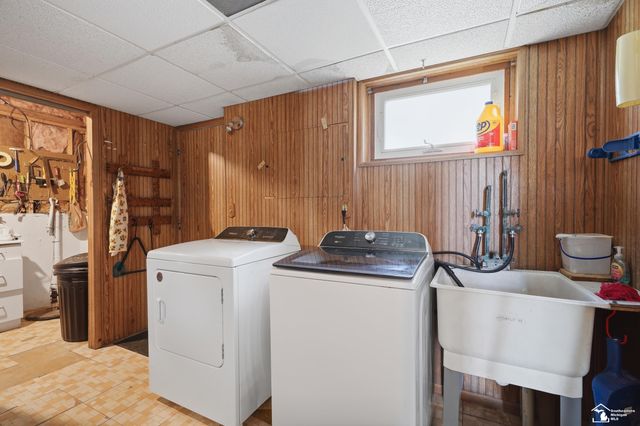24539 Westpoint Avenue, Trenton, MI 48183