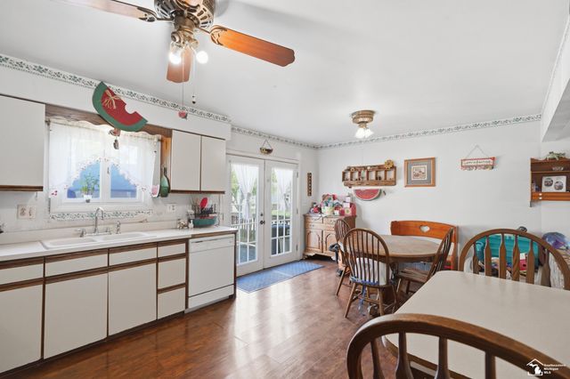 24539 Westpoint Avenue, Trenton, MI 48183