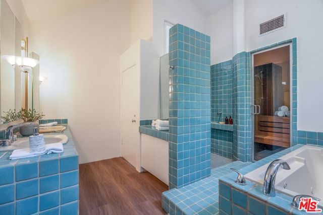 1394 Miller Drive, Los Angeles, CA 90069