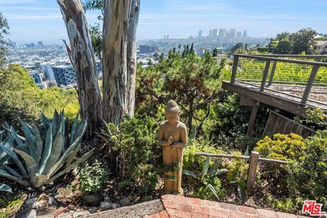 1394 Miller Drive, Los Angeles, CA 90069