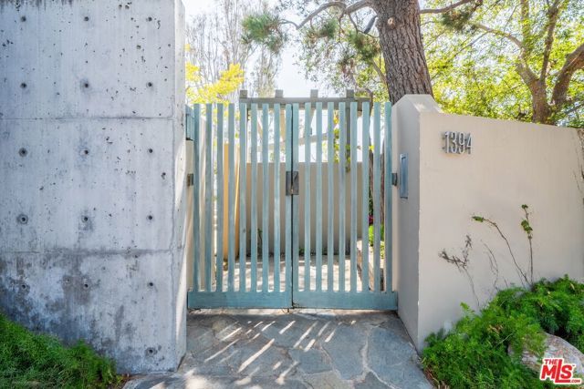 1394 Miller Drive, Los Angeles, CA 90069