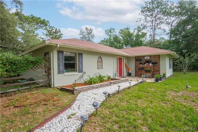 2925 W Birds Nest Drive, Beverly Hills, FL 34465
