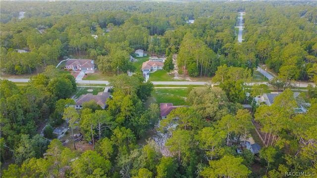 2925 W Birds Nest Drive, Beverly Hills, FL 34465