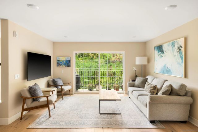 2406 Torrey Pines Rd 152, La Jolla, CA 92037