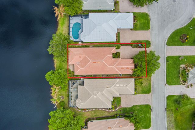 4626 NW Wandering Oak Court, Jensen Beach, FL 34957