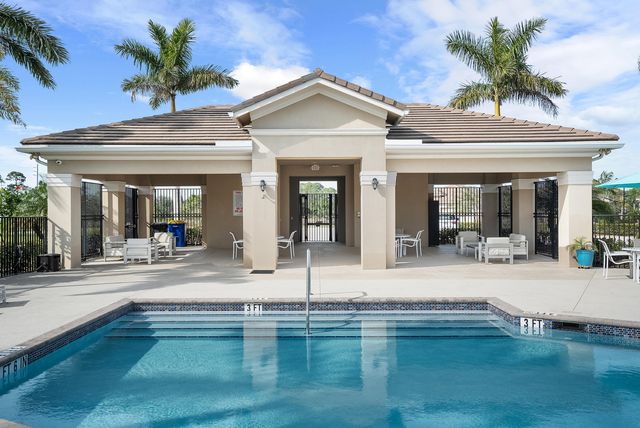 4626 NW Wandering Oak Court, Jensen Beach, FL 34957