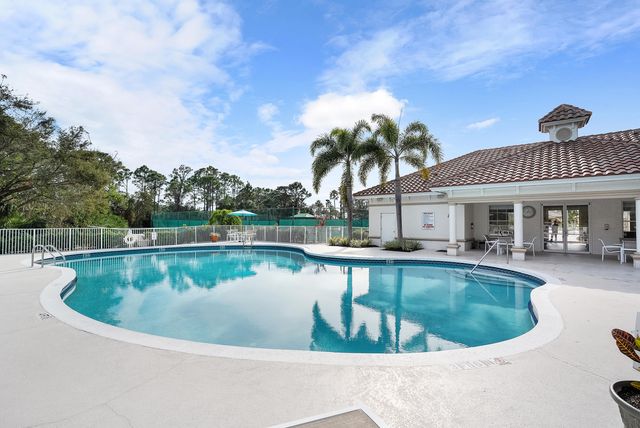 4626 NW Wandering Oak Court, Jensen Beach, FL 34957