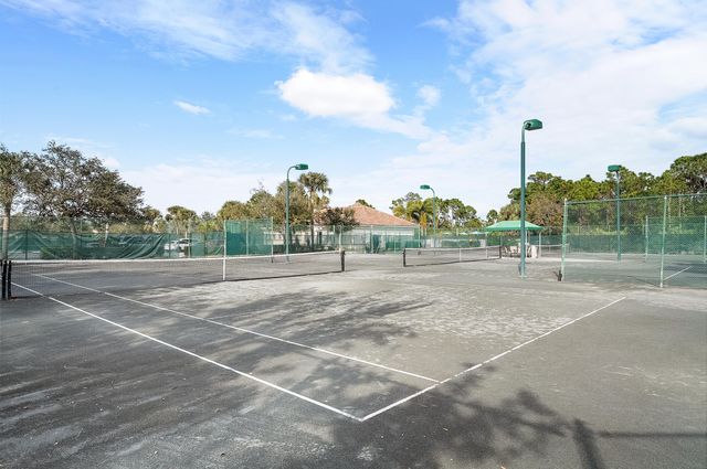 4626 NW Wandering Oak Court, Jensen Beach, FL 34957