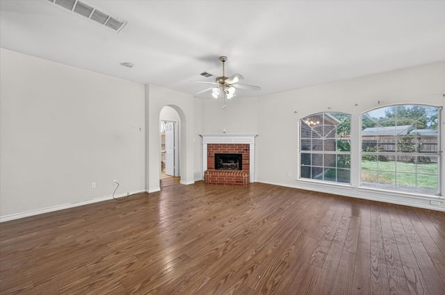 1225 Sam Dennis Drive, Lewisville, TX 75077
