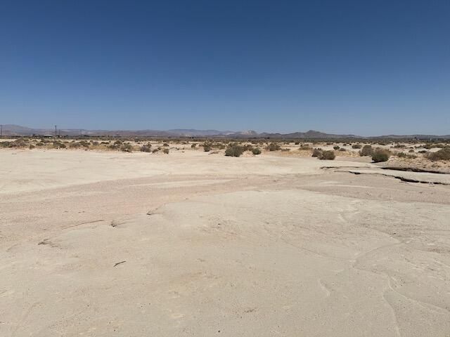 Vic Avenue A10 & 42 St West, Lancaster, CA 93536