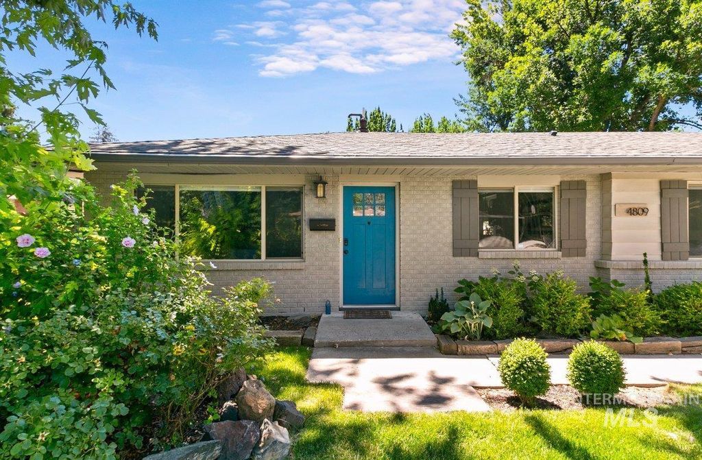 4809 W Greenbrier Drive, Boise, ID 83705