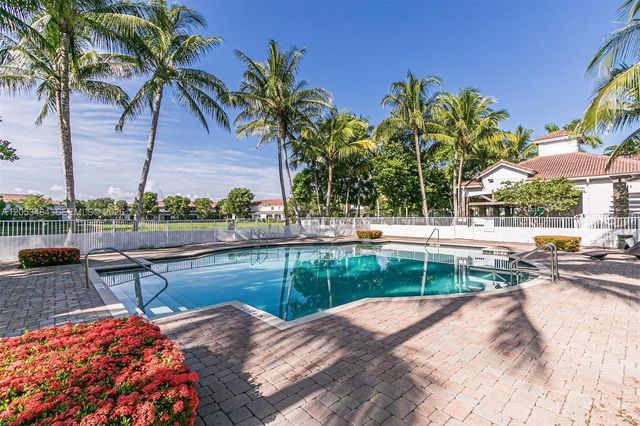 2833 SW 82nd Avenue 104, Miramar, FL 33025