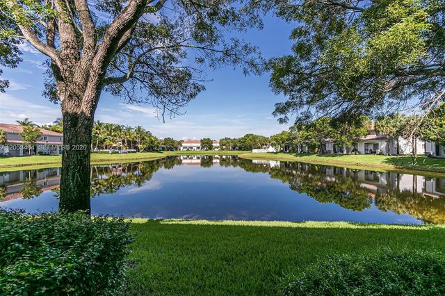 2833 SW 82nd Avenue 104, Miramar, FL 33025