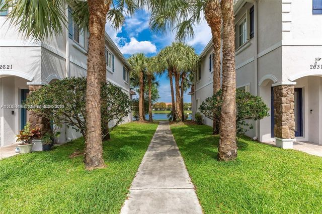 2833 SW 82nd Avenue 104, Miramar, FL 33025