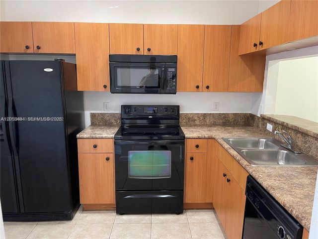 2833 SW 82nd Avenue 104, Miramar, FL 33025