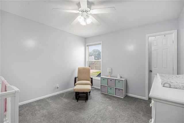 2417 SW Woodhaven Lane, Lee's Summit, MO 64082