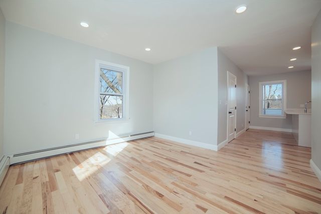 10 Duffley Ct 1, Boston, MA 02467