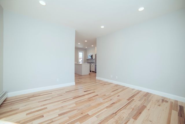 10 Duffley Ct 1, Boston, MA 02467