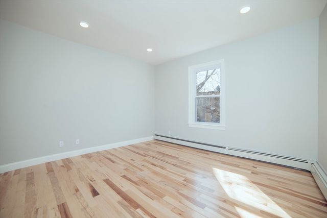 10 Duffley Ct 1, Boston, MA 02467