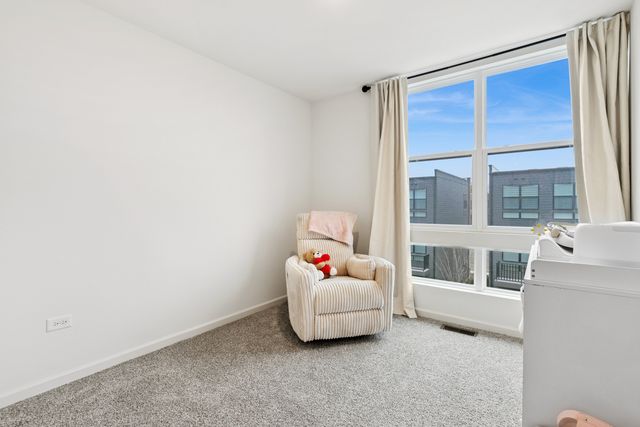 306 Summit Circle, Lombard, IL 60148