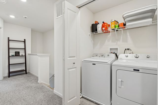 306 Summit Circle, Lombard, IL 60148