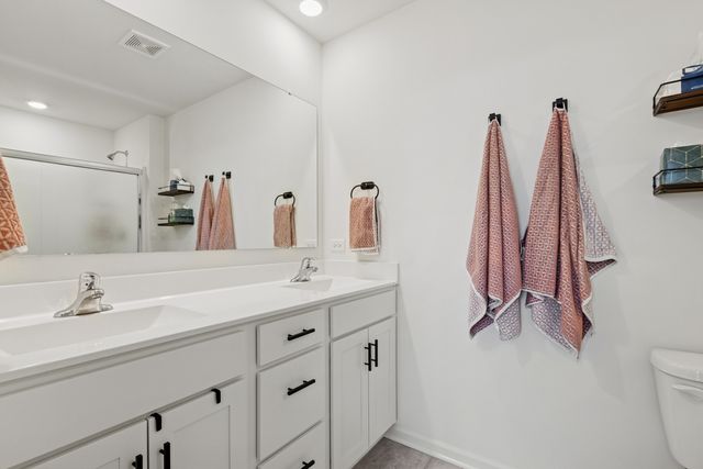 306 Summit Circle, Lombard, IL 60148