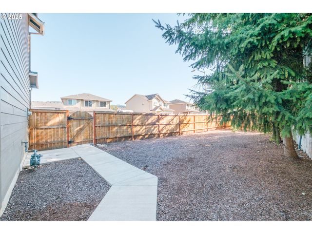 4465 NINEBARK Loop, Sweet Home, OR 97386