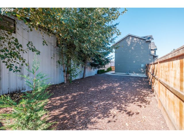4465 NINEBARK Loop, Sweet Home, OR 97386