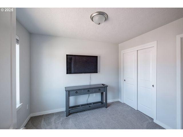 4465 NINEBARK Loop, Sweet Home, OR 97386