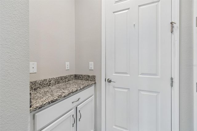 1192 MULTIFLORA LOOP, Lutz, FL 33558