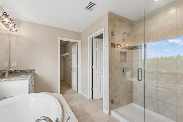 1192 MULTIFLORA LOOP, Lutz, FL 33558