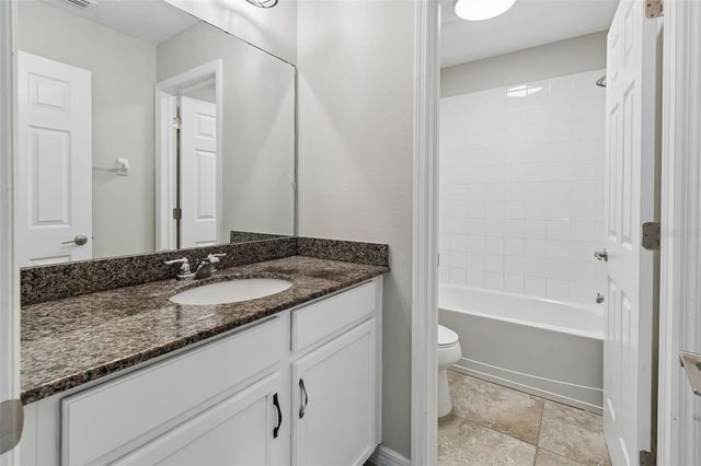 1192 MULTIFLORA LOOP, Lutz, FL 33558