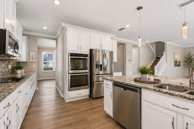 1192 MULTIFLORA LOOP, Lutz, FL 33558