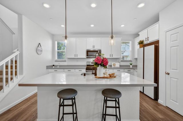8254 Ocho Way, Elk Grove, CA 95757