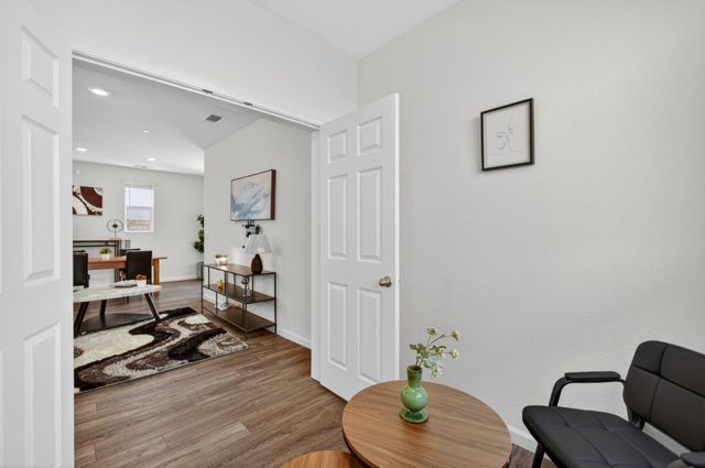 8254 Ocho Way, Elk Grove, CA 95757