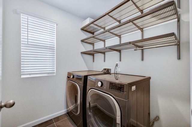 8254 Ocho Way, Elk Grove, CA 95757