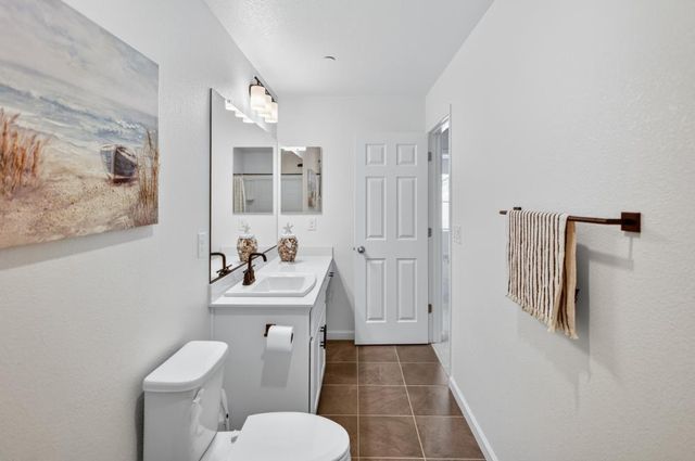 8254 Ocho Way, Elk Grove, CA 95757