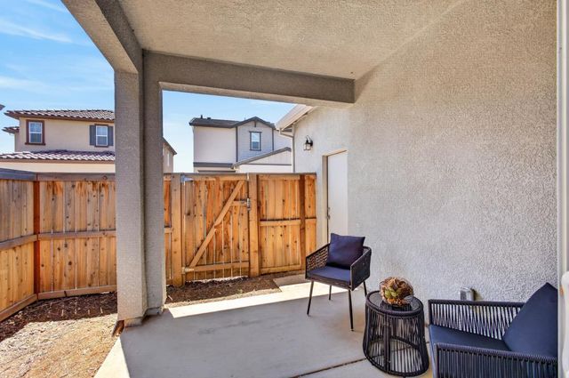 8254 Ocho Way, Elk Grove, CA 95757