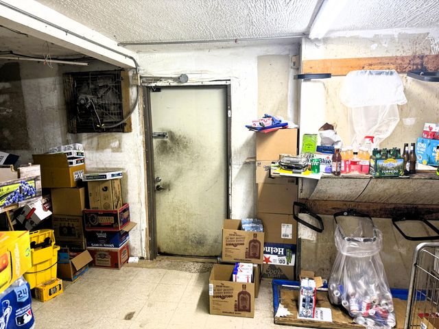 1215 W Oakley Park Road, Commerce Twp, MI 48390