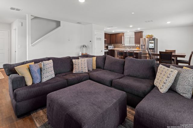 7353 Storms End, San Antonio, TX 78253