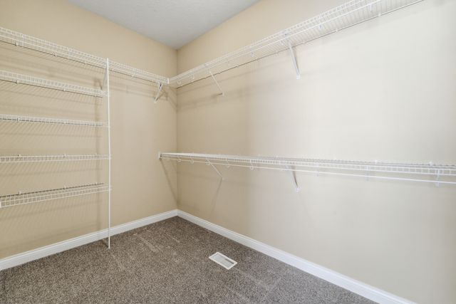 13007 Alpine Drive, Urbandale, IA 50323