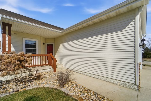 13007 Alpine Drive, Urbandale, IA 50323